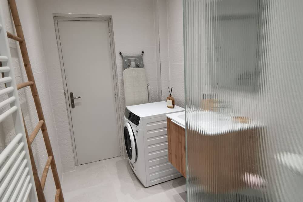 Ganze Wohnung, Elegant, modern, self-contained studio just 12 minutes from Paris in Deuil-la-Barre, Val-d'Oise