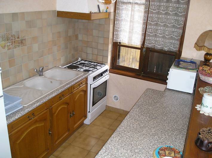 Gîte pour 6 personnes, avec balcon, animaux acceptés à Mostuéjouls - 4