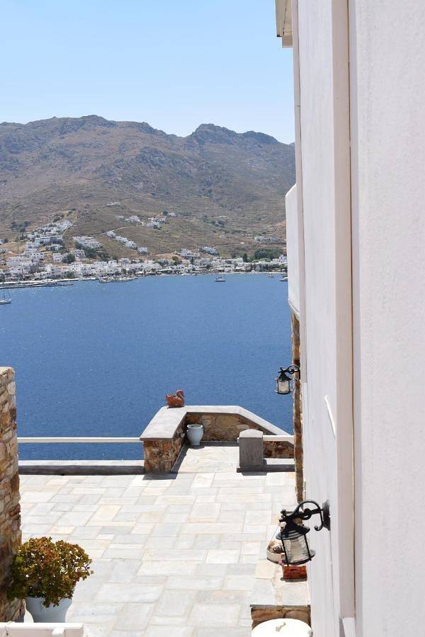 Double Room with Balcony and Sea View in Livadi, Sérifos