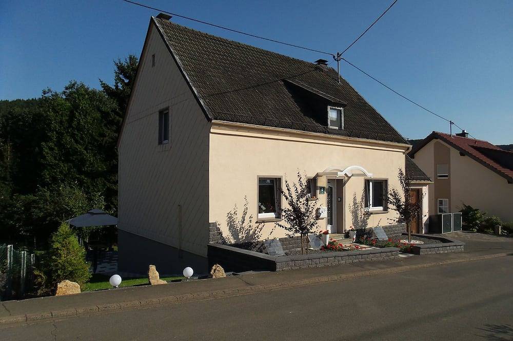 Ganze Wohnung, Ferienwohnung Ela in der Vulkaneifel in Birresborn, Vulkaneifel