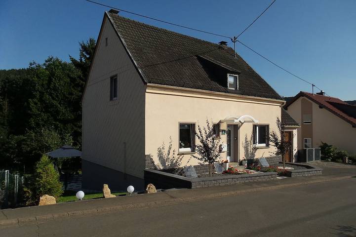 Ferienwohnung für 4 Personen, mit Terrasse und Garten