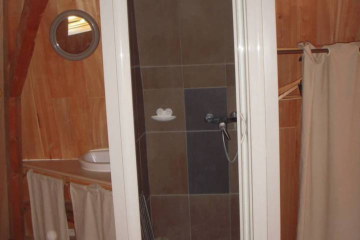 Gîte pour 3 personnes, avec jardin et terrasse à Merlas - 4