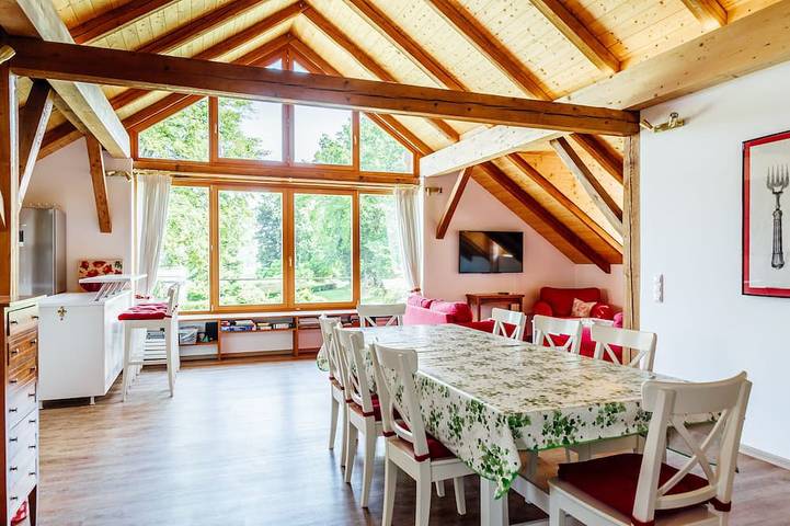 Ferienwohnung für 6 Personen, mit Terrasse und Garten sowie Sauna in Regenstauf