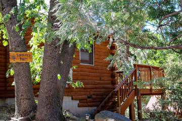 Log Cabin for 4 Guests in Idyllwild, Southern California, Picture 3