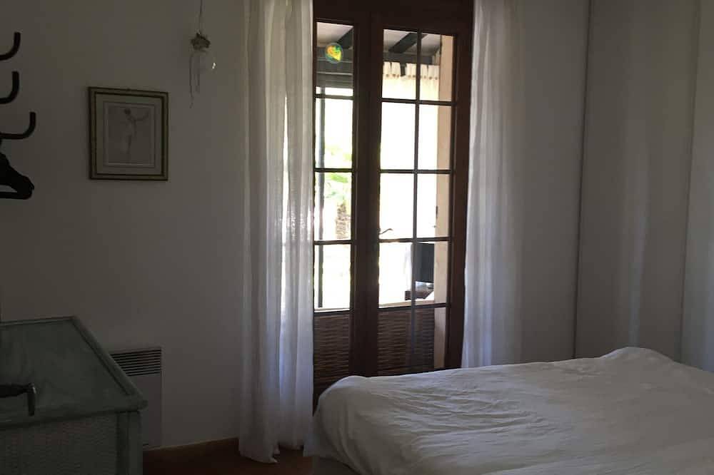 Villa with swimming pool and garden 2000m² parc du verdon - 10pers in Régusse, Región Brignoles