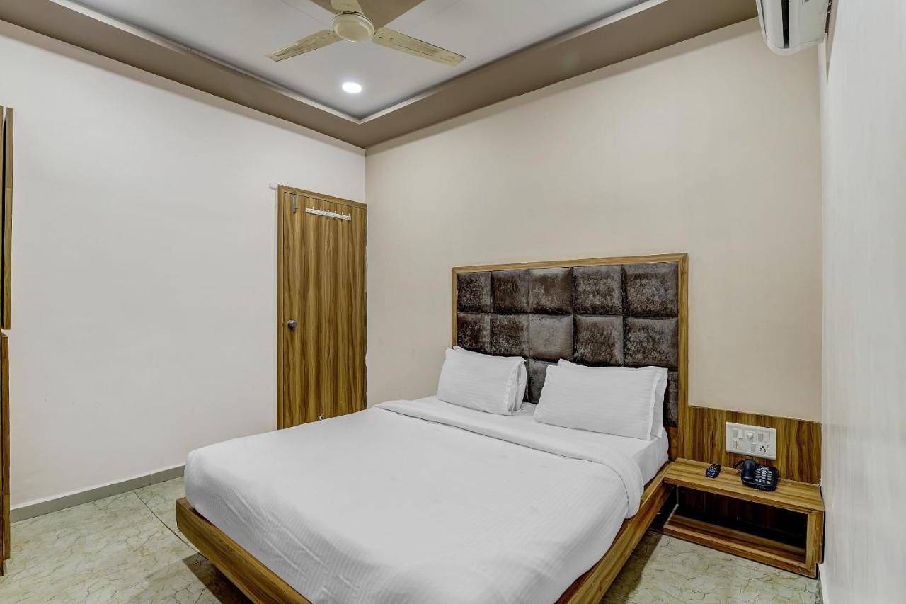 Capital O Maple View in Ahmadabad, Gujarat