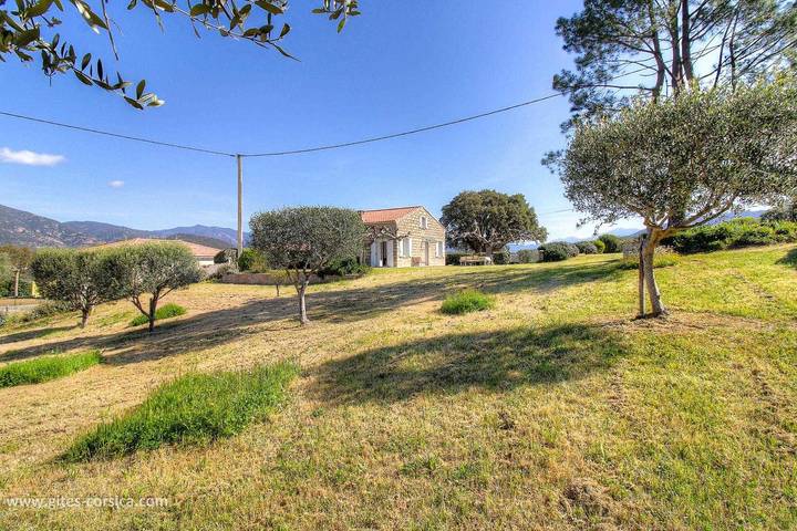 Gîte pour 6 personnes, avec Jardin et Vue à Sollacaro - 2