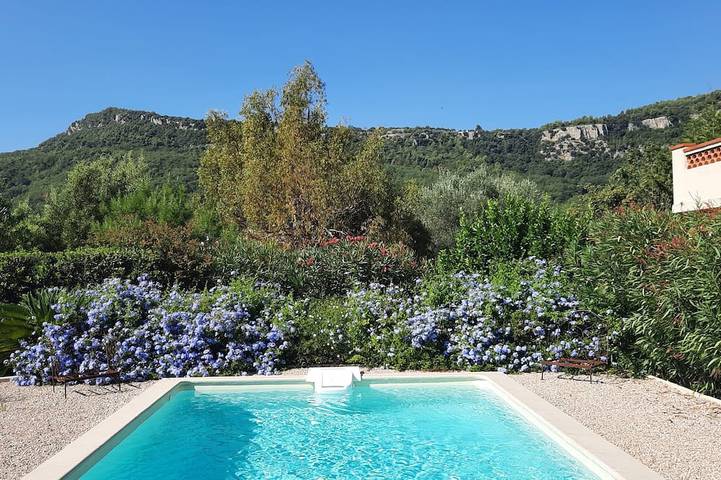 Appartement de vacances pour 4 personnes, avec Terrasse ainsi que Jardin et Piscine
