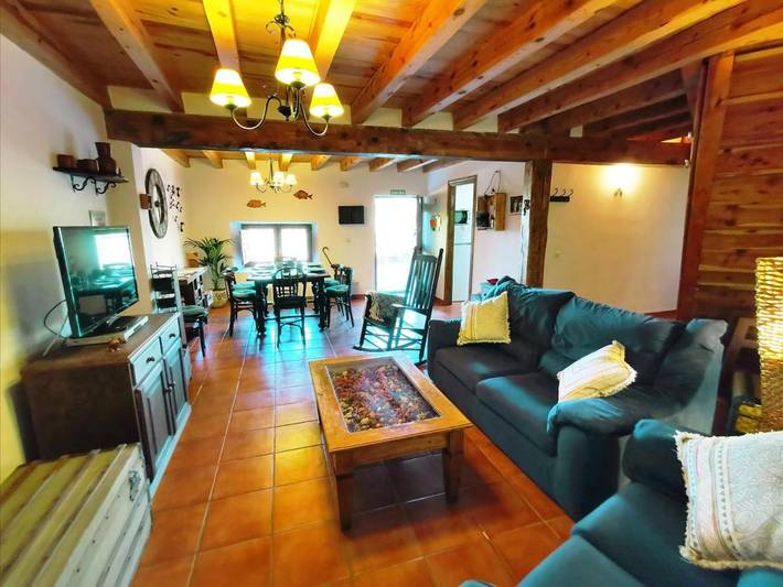 Casa de vacaciones para 7 personas, con vistas y jardín en Tierras del Burgo - 4