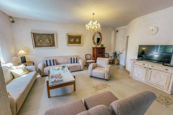 Villa pour 8 personnes, avec jardin à Bol - 3