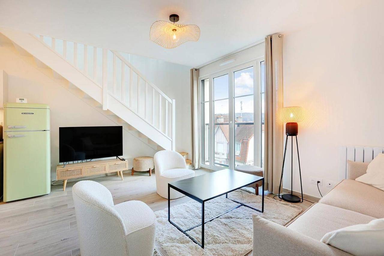 Appartement entier, La Résidence Alpha Viroflay 301 - Duplex 2 chambres - 6 pers in Viroflay, Yvelines