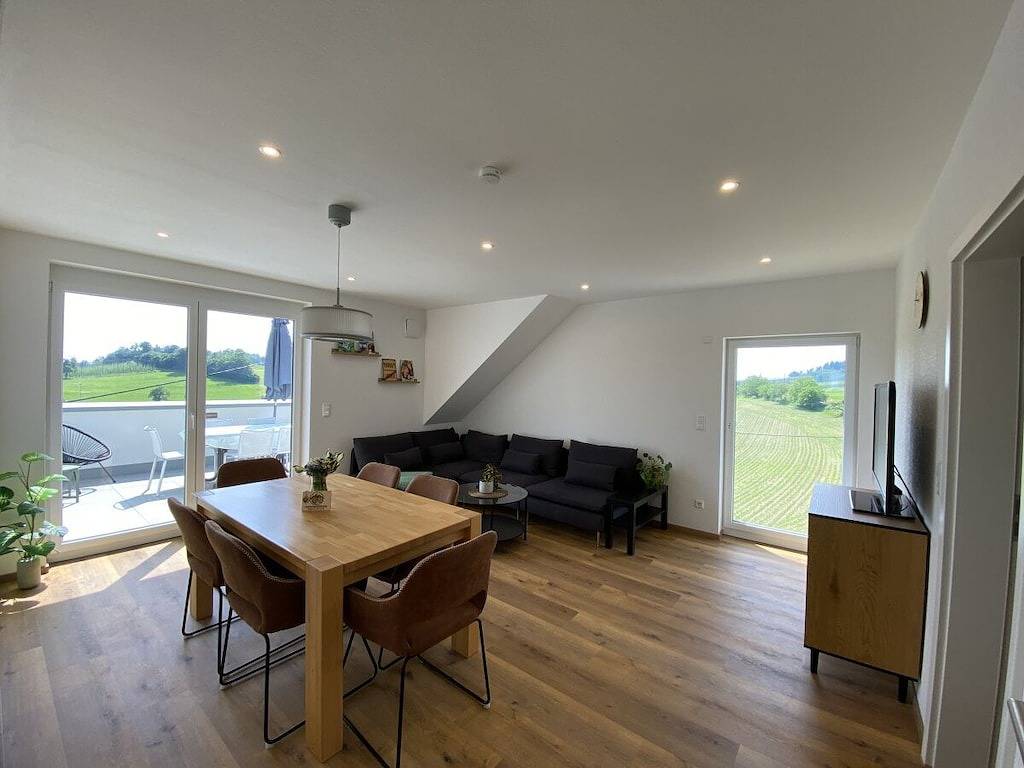 Ferienwohnung Hopfenblick in Tettnang, Region Bodensee-Oberschwaben