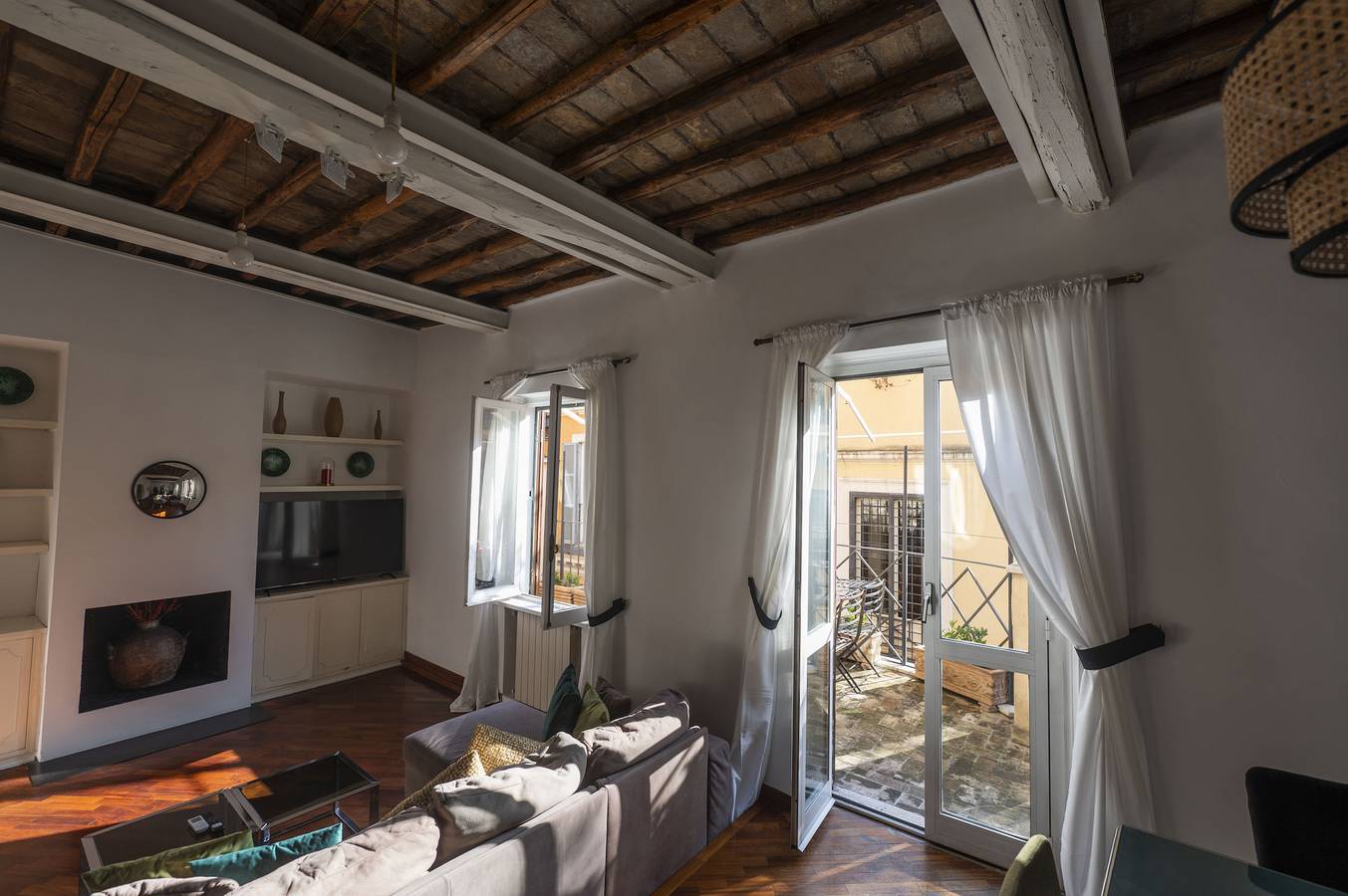 Appartamento intero, Above Pantheon Roof in Centro di Roma, Roma