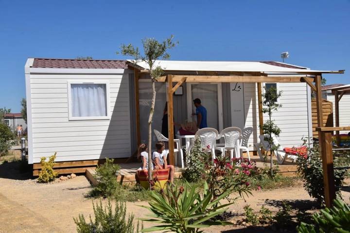 Camping für 6 Personen, mit Whirlpool und Kinderpool in Sérignan