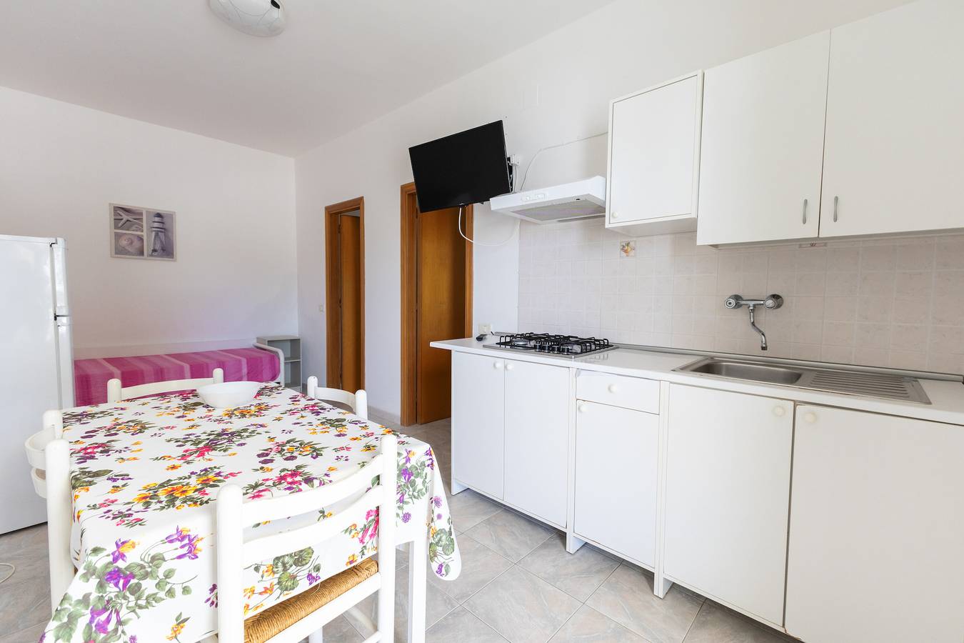 Apartamento entero, Apartamento 'Francesca, Bilo B' con terraza compartida, Wi-Fi y aire acondicionado in Peschici, Peschici region