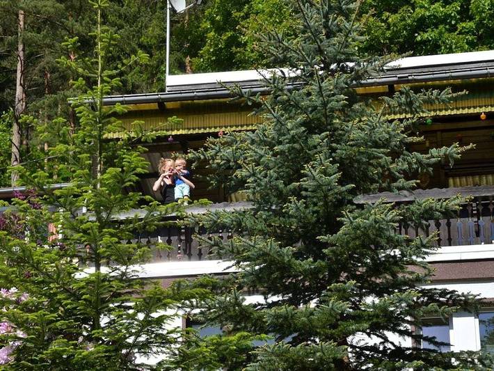 Ferienhaus für 6 Personen, mit Balkon und Garten