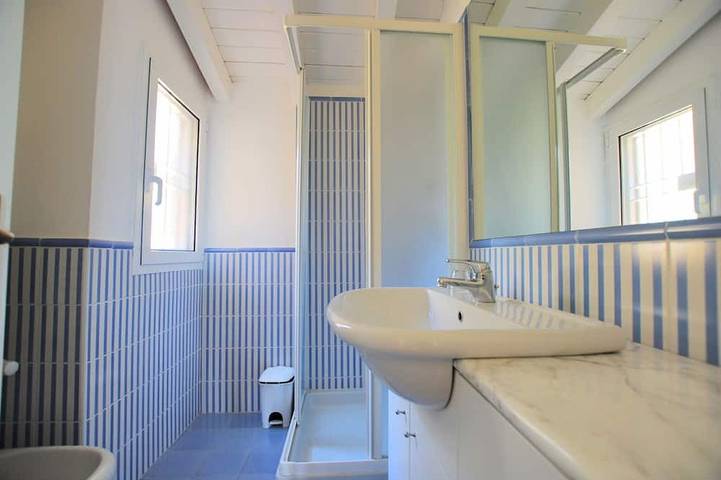 Ferienhaus für 9 Personen, mit Garten und Balkon in Cipressa - 3