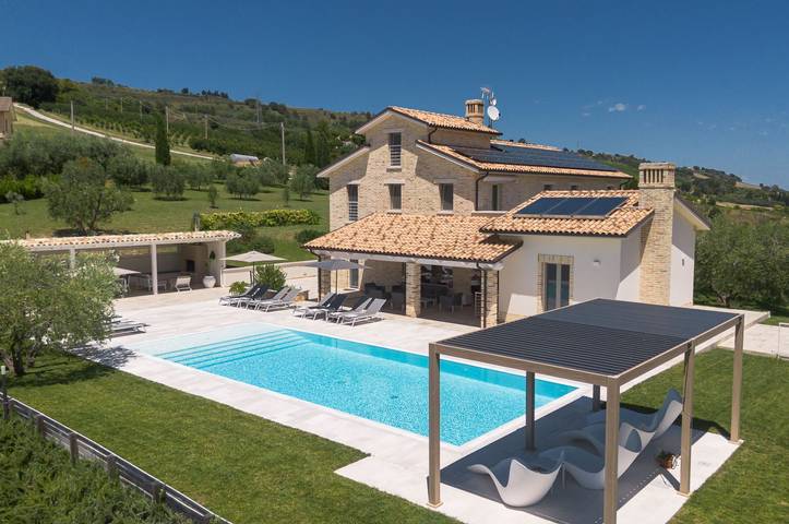 Villa Angela in Monterubbiano, Provincia di Fermo