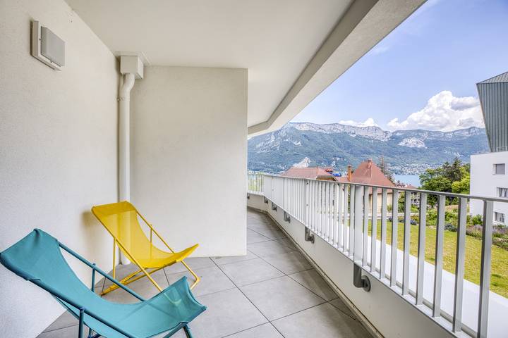 Ferienwohnung für 4 Personen, mit Seeblick und Terrasse in Annecy - 3