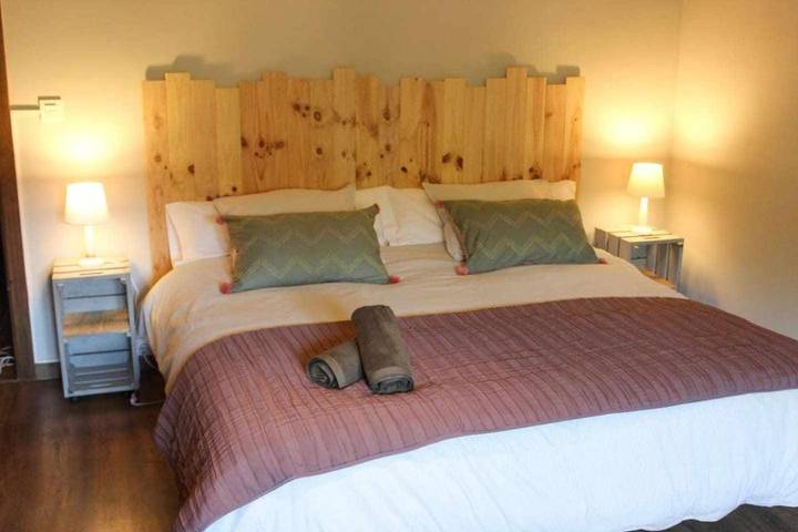 Hostal para 19 personas, con terraza y vistas, Se admiten mascotas en Provincia de Zaragoza - 2