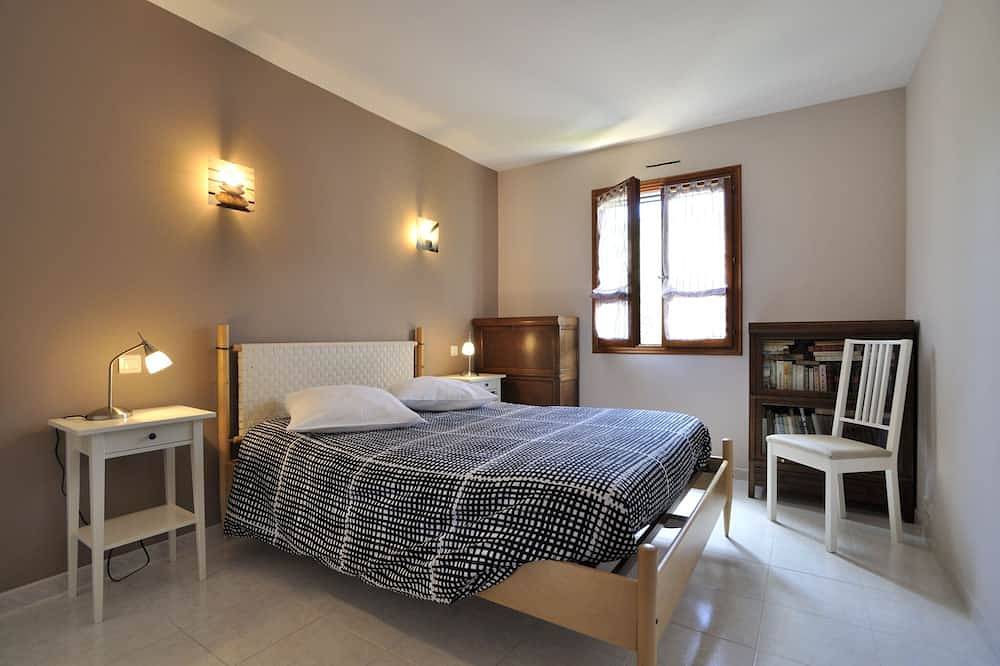 Appartement 4 pièces en rez-de-jardin de villa pour 6-8 personnes tout confort in Menton, Côte méditerranéenne (France)