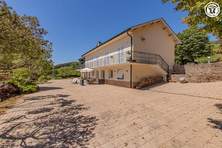 Gîte pour 4 personnes, avec Terrasse et Jardin