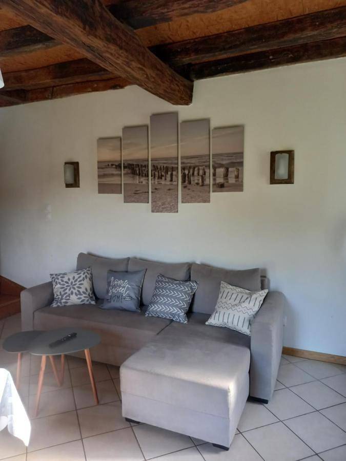 Location de vacances pour 3 personnes, avec jardin ainsi que terrasse et vue, adapté aux familles à Trévol - 3