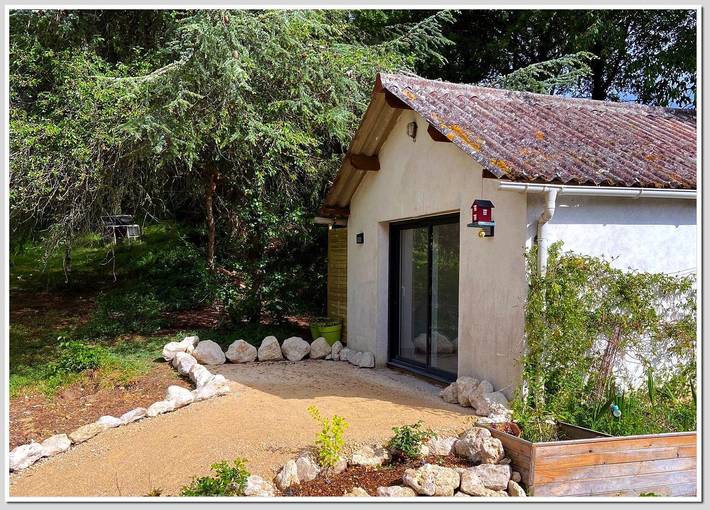 Vakantiehuis voor 4 personen, with whirlpool and terras as well as tuin in Centre-Val de Loire