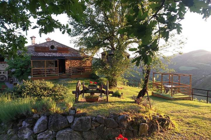 Ferienwohnung für 3 Personen, mit Terrasse und Garten in Urbino