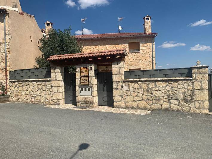 Casa rural para 7 personas, con jardín y vistas en Comarca de Segovia