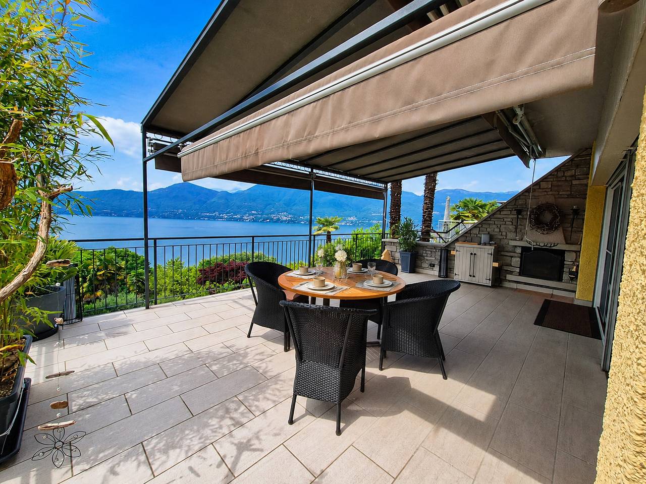 Appartamento intero, Parco Belvedere: Grande Terrazza Vista Lago in Bedero, Brezzo di Bedero
