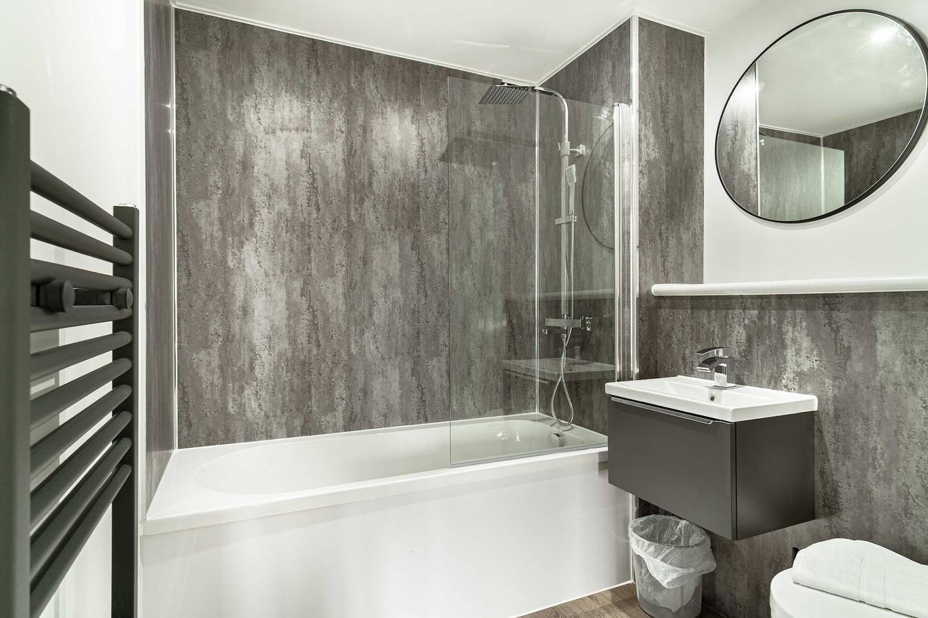 Apartamento entero, Apartamento de vacaciones para 4 personas con balcón/terraza in Liverpool, Merseyside