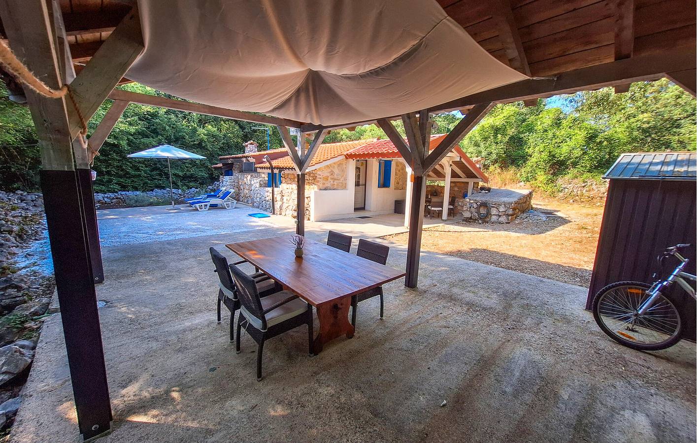 Ferienhaus für 4 Personen mit Terrasse in Risika, Krk
