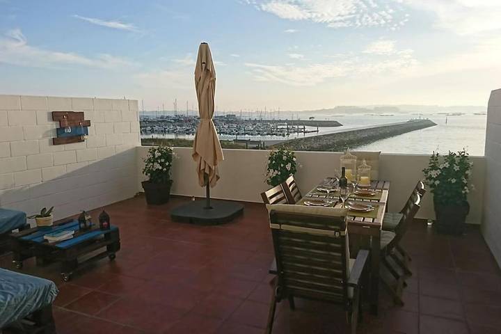 Apartamento de vacaciones para 5 personas, con vistas además de jardín y terraza - 1