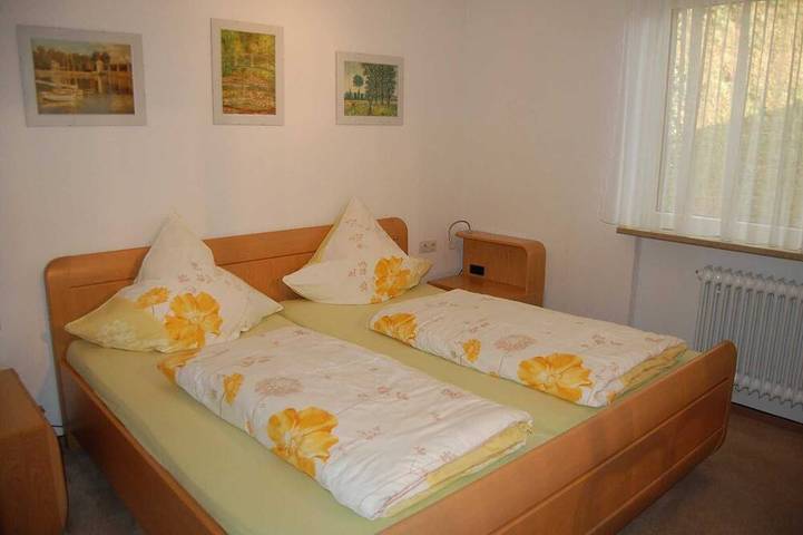 Ferienwohnung für 3 Personen, mit Terrasse und Garten in Steinkirchen - 2