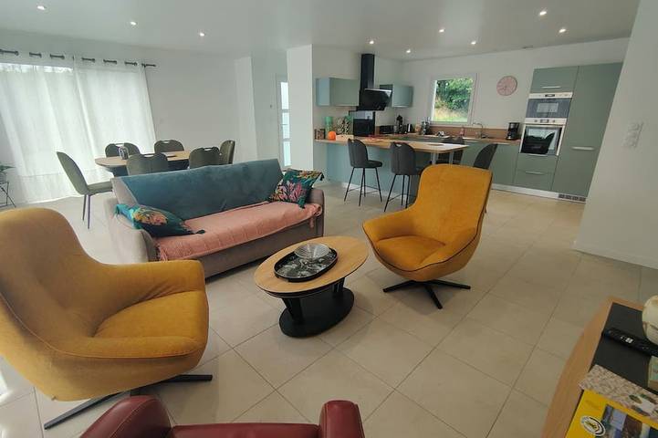 Gîte pour 6 personnes, avec jardin, animaux acceptés à Bodilis