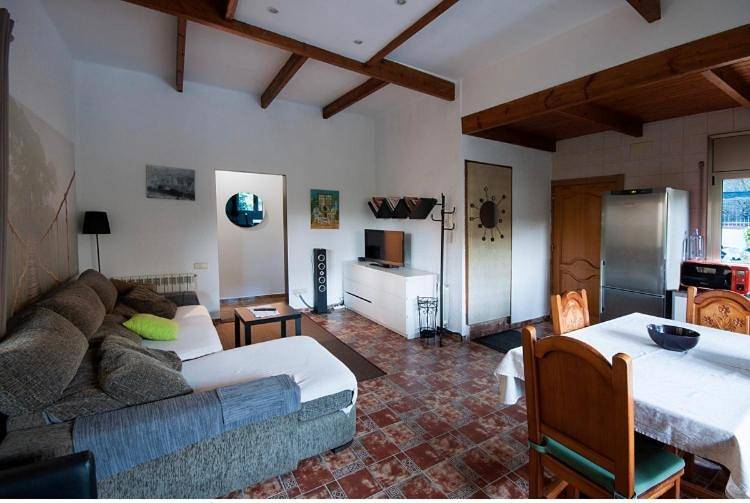 Ganze Wohnung, Apartamento Mar y Montaña in Argentona, Costa del Maresme
