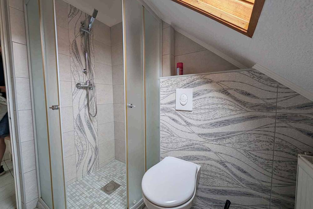 Ganze Wohnung, Ferienwohnung mit Klimaanlage in ruhiger und friedlicher Umgebung in Tihany, Balatonfüredi járás