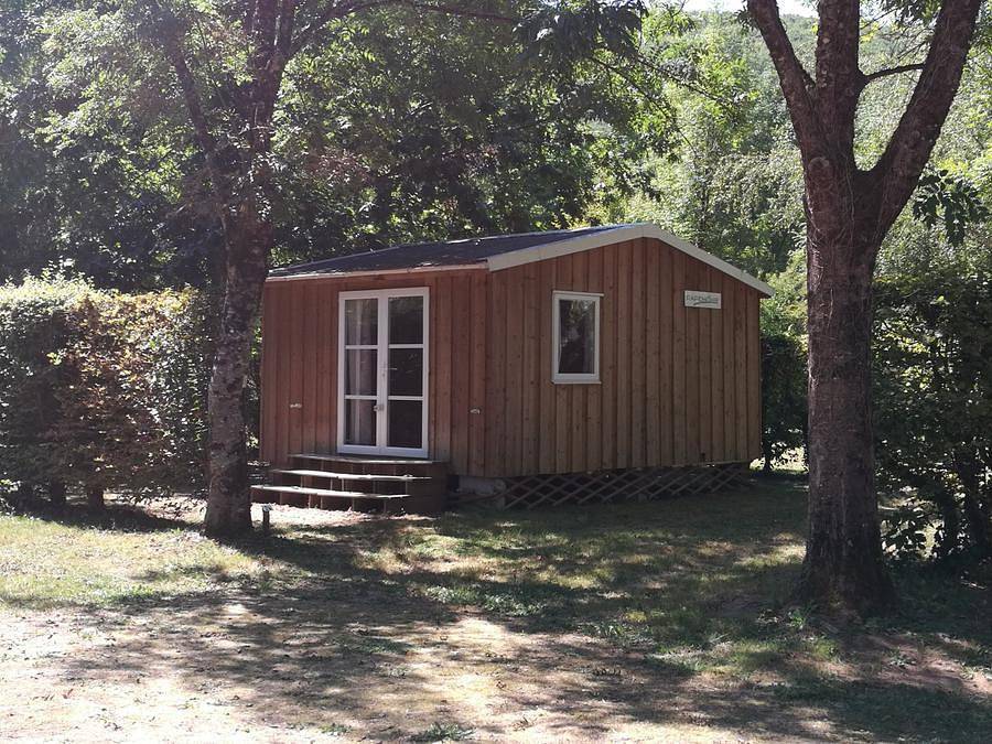Camping La Salvinie - Bungalow 5 personen - Tit'home Hütte Holz und Terrasse ohne Sanitäranlagen in Terrasson-Lavilledieu, Périgord Noir