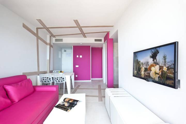 Ferienhaus für 8 Personen, mit Balkon und Terrasse sowie Pool und Ausblick am Playa d'en Bossa - 3