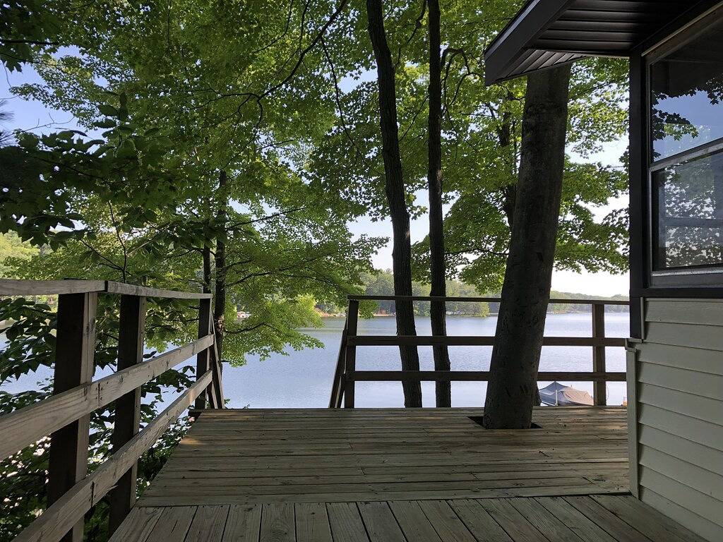 Charmantes Rose Lake Strandhaus in Michigansee