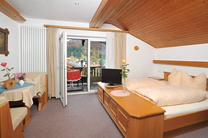 Ferienwohnung für 5 Personen, mit Balkon und Garten sowie Sauna in Oberwössen - 4