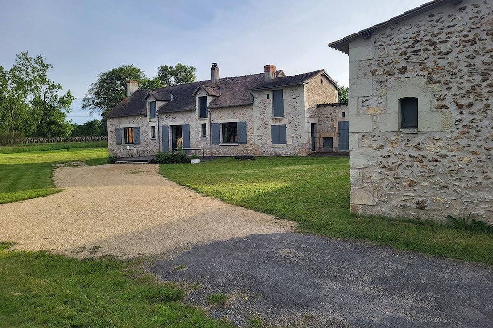 La ferme Des Cosses in La Bussière, Vienne (France)