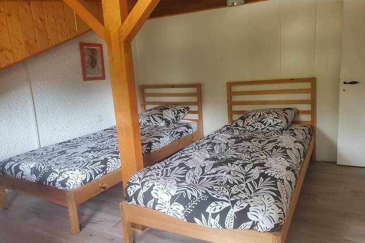 Apartamento entero, 2-bedroom duplex with swimming pool and tennis court in Naujac-sur-Mer, Lesparre-Médoc region