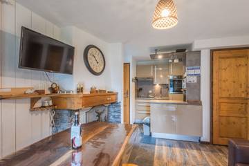 Vacation Rental for 6 Guests in Les Grandes Montets, Chamonix-Mont-Blanc, Picture 4