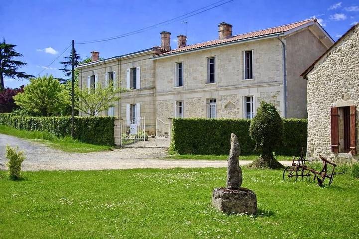 Gîte pour 7 personnes, avec jardin à Saint-Loubès