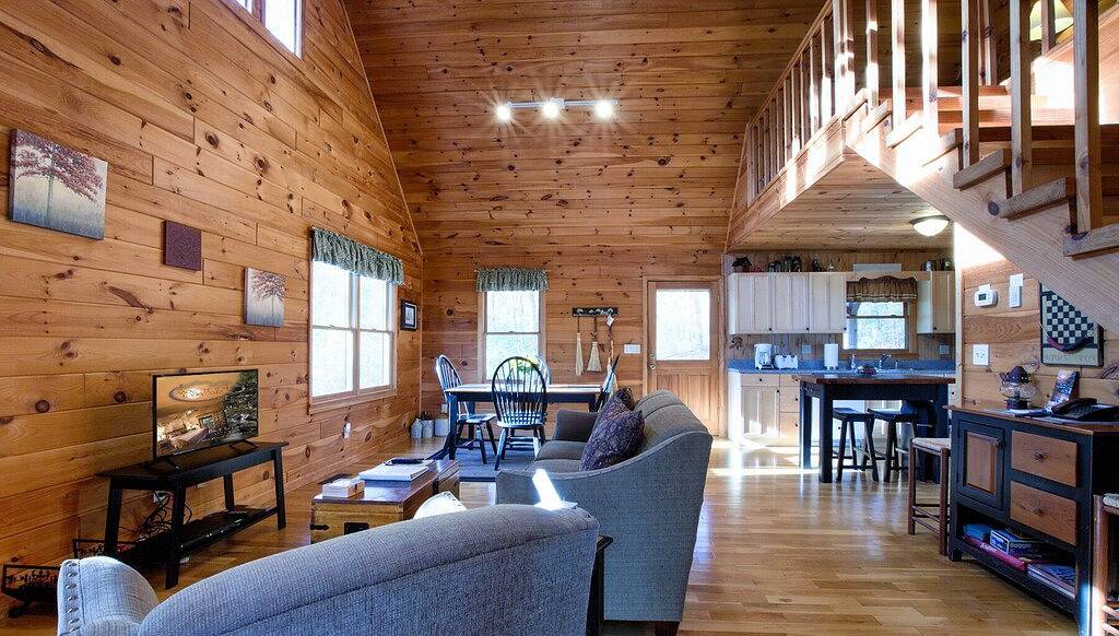 Perfect Romantic Getaway, New Hot Tub, Fire Pit in Chattahoochee National Forest