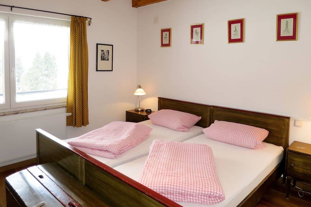 Alleinstehendes Ferienhaus mit  W-Lan, Tv, Innenhof, Haustiere erlaubt, Panoramablick, Parkplatz in Freiamt, Südschwarzwald