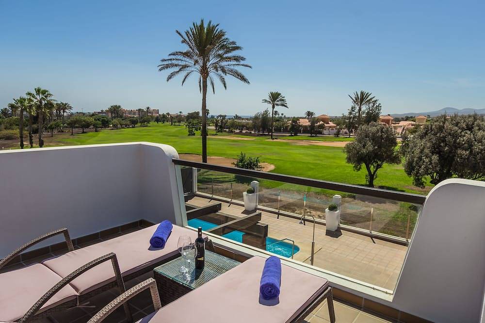 Nueva villa independiente en primera línea en el prestigioso campo de golf de Fuerteventura in Antigua, Fuerteventura