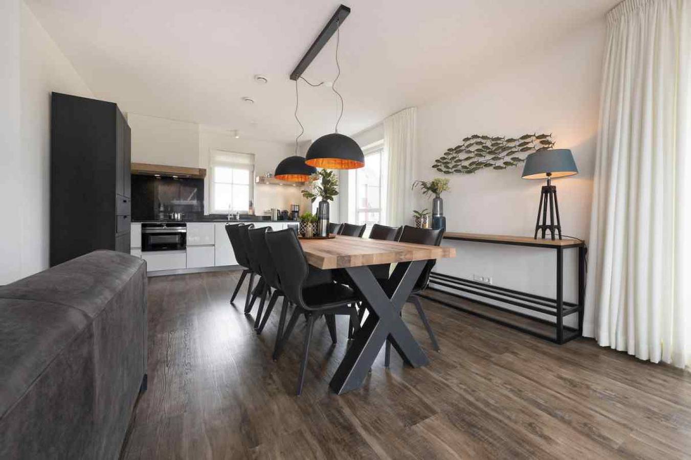 Luxusvilla für 8 Personen mit finnischer Sauna am Tjeukemeer in Friesland in Delfstrahuizen, Friesland